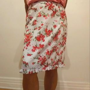 Light, lined Summer pencil skirt